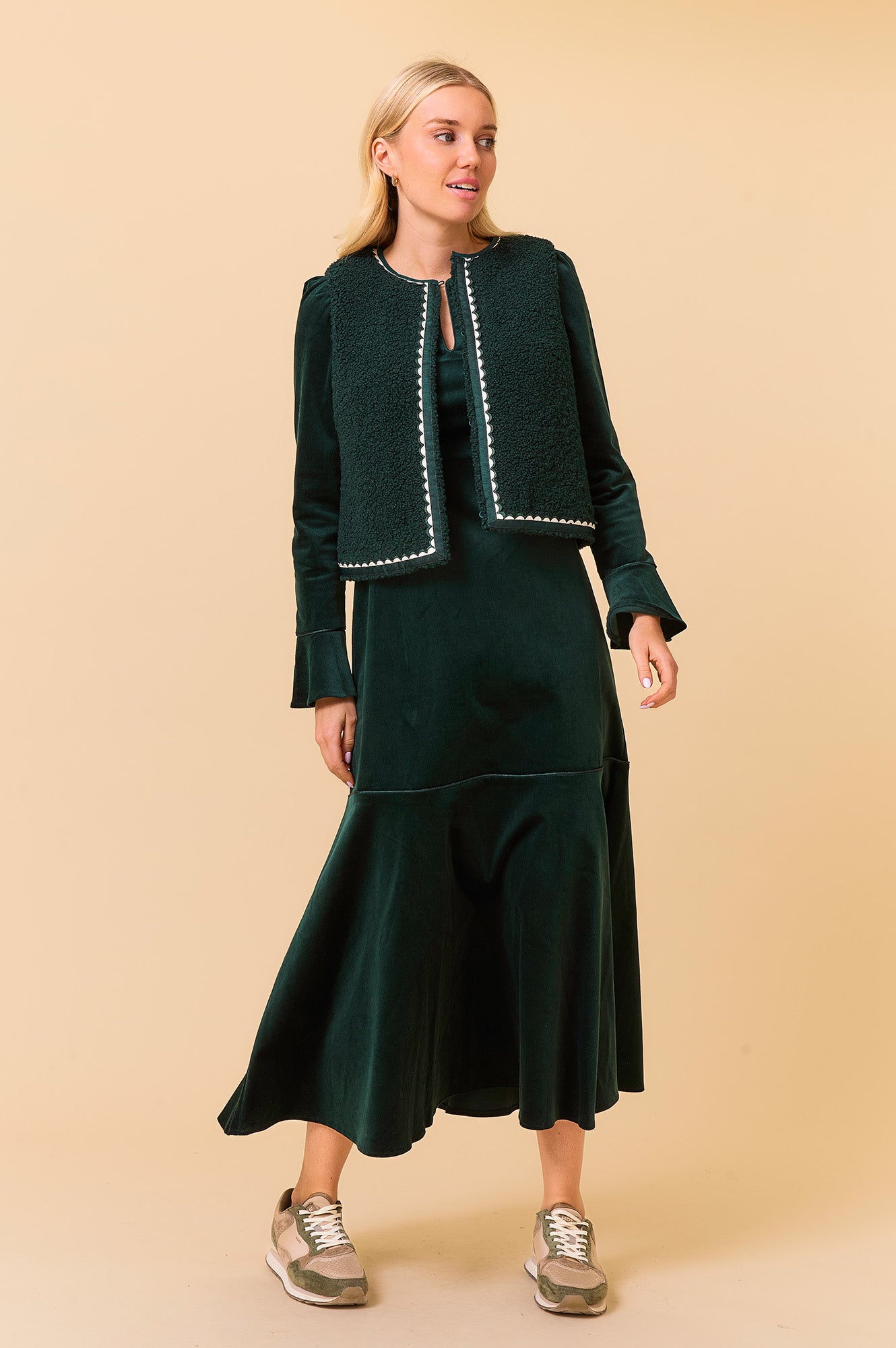 Paloma Round Neck Long Sleeve Stretch Corduroy Dress | Bottle Green